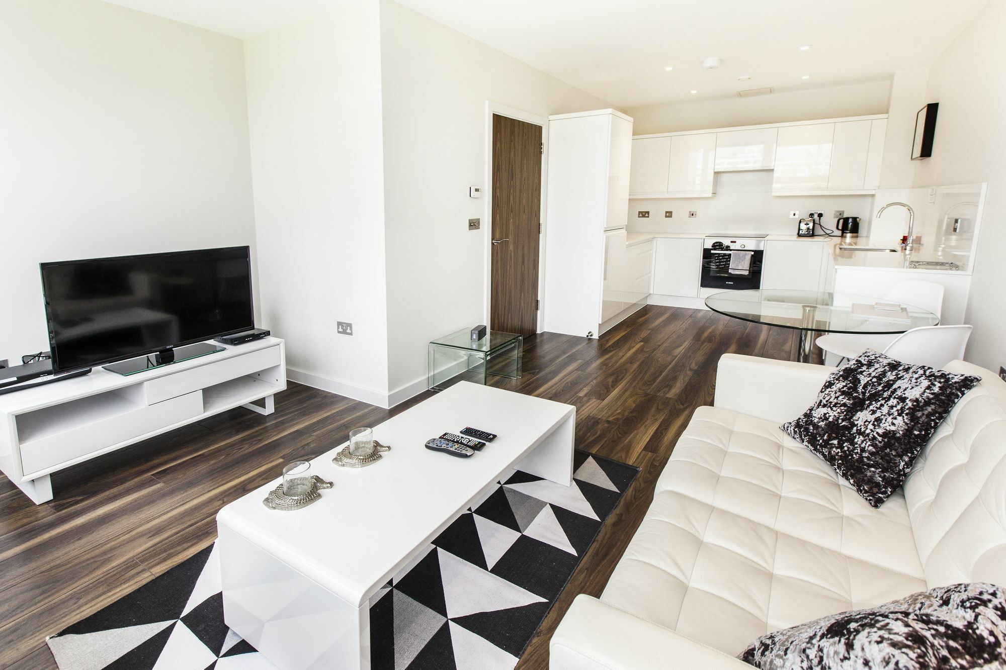 City Stay Apartments - Centro Milton Keynes Extérieur photo
